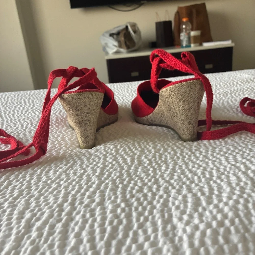 Artesania Espadrille Wedge Sandals Sz 37 Cherry Red Lace Up Ankle Tie Like New